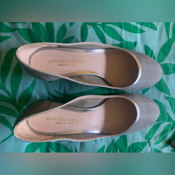 Ann Mashburn Lucite - Picture 5 of 13